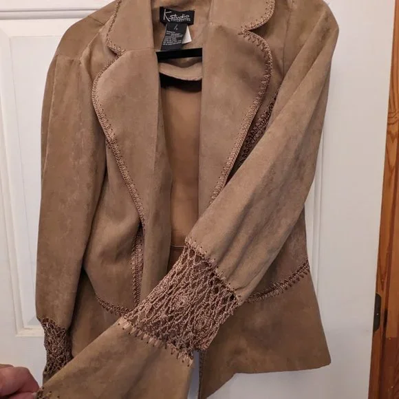 Ladies light jacket - Picture 2 of 6